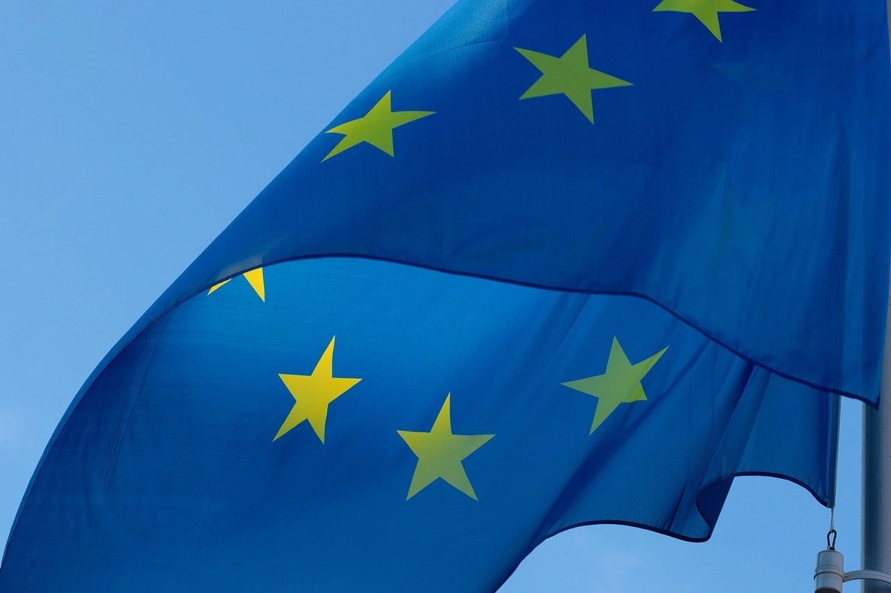 Bruselas defiende unificar la norma contra el ‘greenwashing’ / Foto: PB