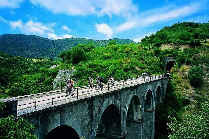 Puente de la Vía Verde de la Sierra, entre Cádiz y Sevilla / Foto: FFE