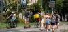 Varias personas junto a un termómetro en una calle de Sevilla, en Andalucía (España). Ola de calor / Foto: Archivo - EP Varias personas junto a un termómetro en una calle de Sevilla, en Andalucía (España). Ola de calor / Foto: Archivo - EP