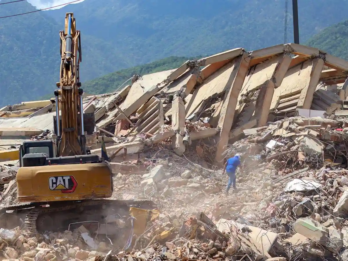 Desescombro tras el doble terremoto en Venezuela / Foto: EP Desescombro tras el doble terremoto en Venezuela / Foto: EP