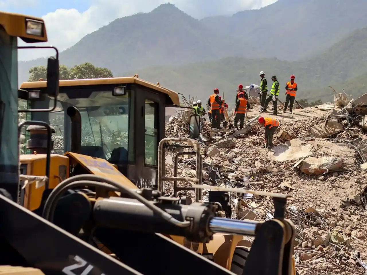 Las operaciones de búsqueda y rescate continúan dos semanas después del terremoto en La Guaira, Venezuela / Foto: EP Las operaciones de búsqueda y rescate continúan dos semanas después del terremoto en La Guaira, Venezuela / Foto: EP