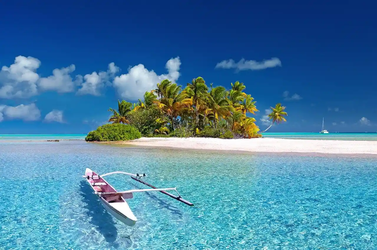 Islote de Fakarava, en la Polinesia Francesa, uno de los territorios donde se concentra un número elevado de islas con alta exposición a las amenazas del cambio climático / Foto: PB Islote de Fakarava, en la Polinesia Francesa, uno de los territorios donde se concentra un número elevado de islas con alta exposición a las amenazas del cambio climático / Foto: PB
