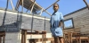 Christianah, de 11 años, en su aula de Lanirano, en Madagascar, destruida por la tormenta tropical Jude / Foto: UNICEF - Abela Ralaivita Christianah, de 11 años, en su aula de Lanirano, en Madagascar, destruida por la tormenta tropical Jude / Foto: UNICEF - Abela Ralaivita