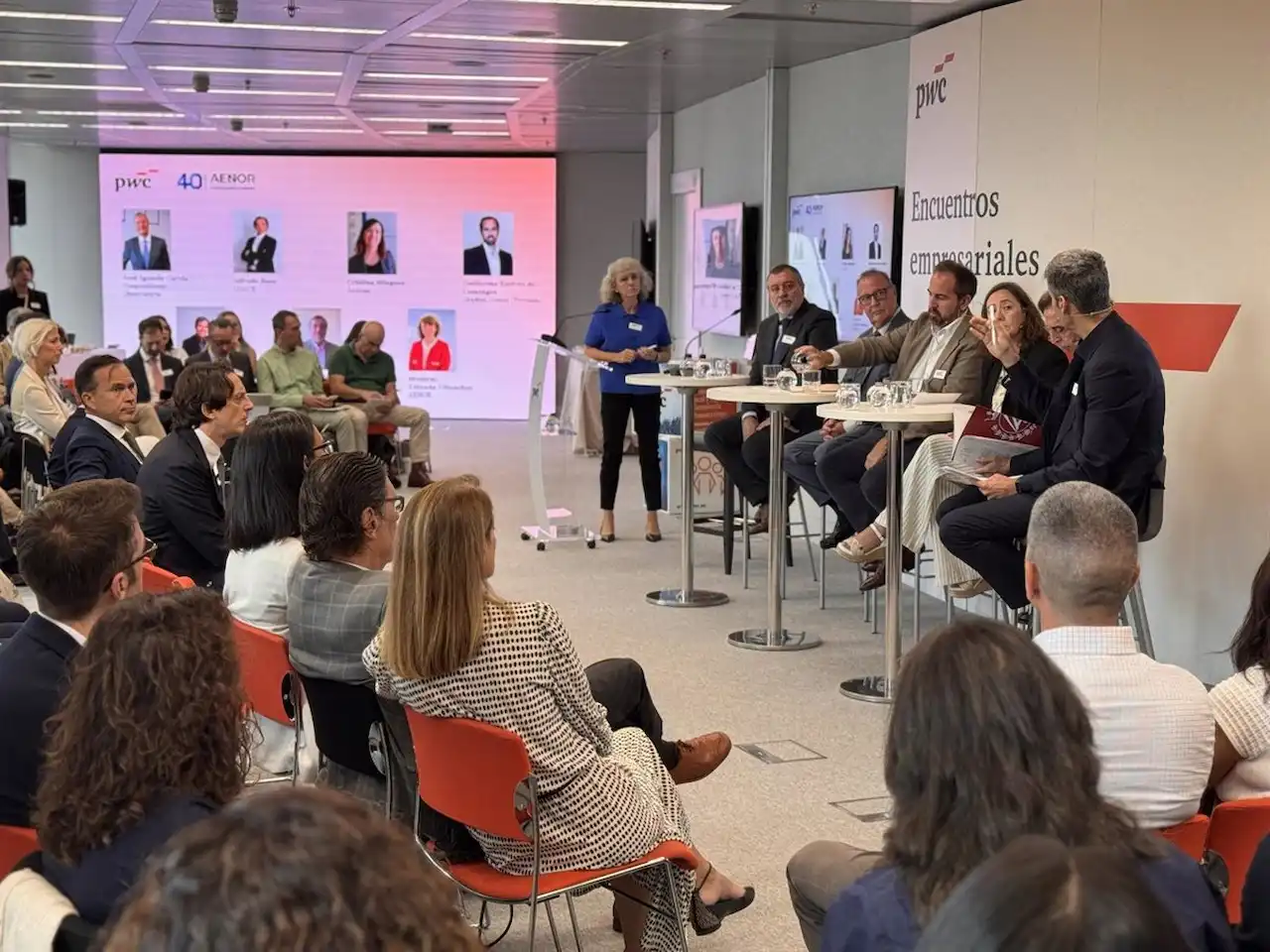 Presentación del informe del Observatorio de construcción sostenible en las Administraciones Públicas / Foto: PwC y AENOR