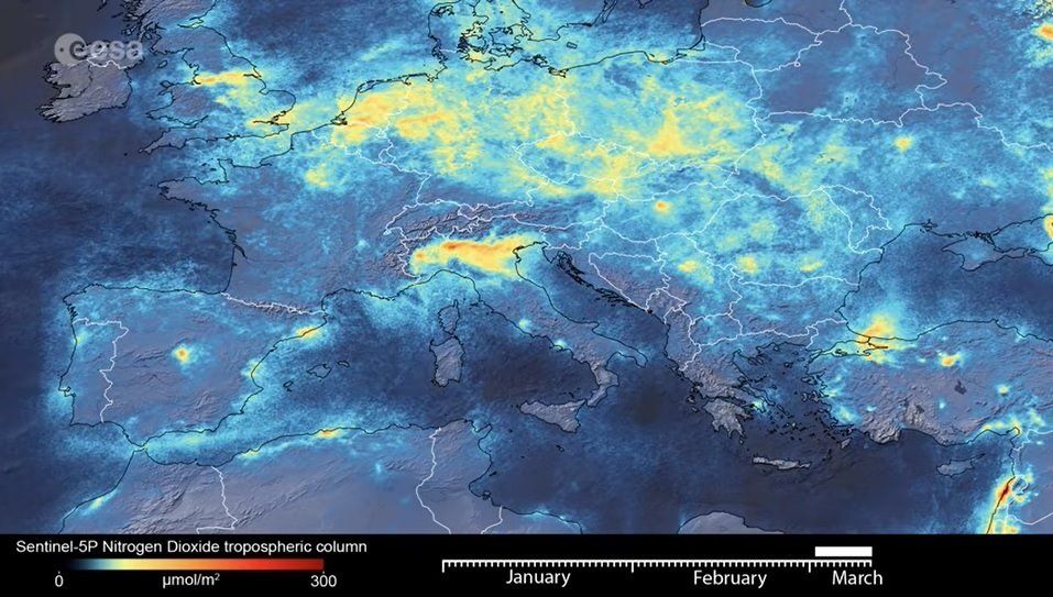 Mapa de Europa anterior a la pandemia, donde se aprecian las emisiones de NO2, con una especial incidencia en el norte de Italia / Foto: Copernicus