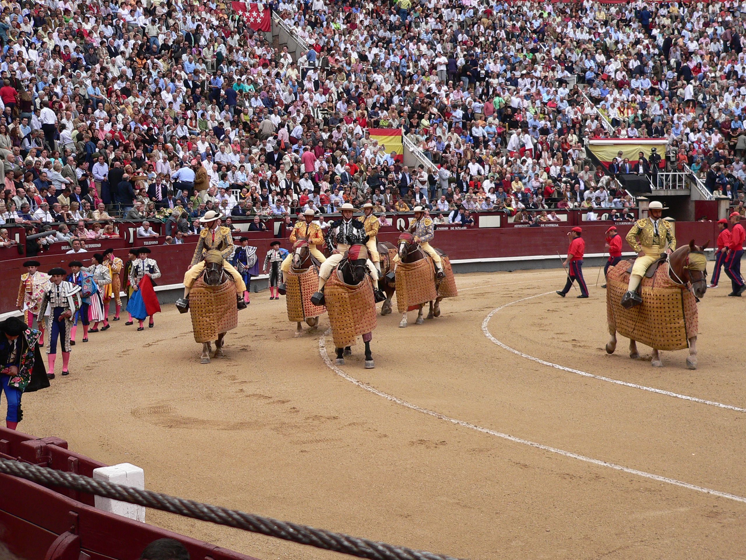 Desfile inicial de una corrida de toros / Foto: Wikipedia