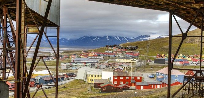 Explotación de carbón en Longyearbyen, en las islas Svalbard (Noruega) / Foto: Ogre64