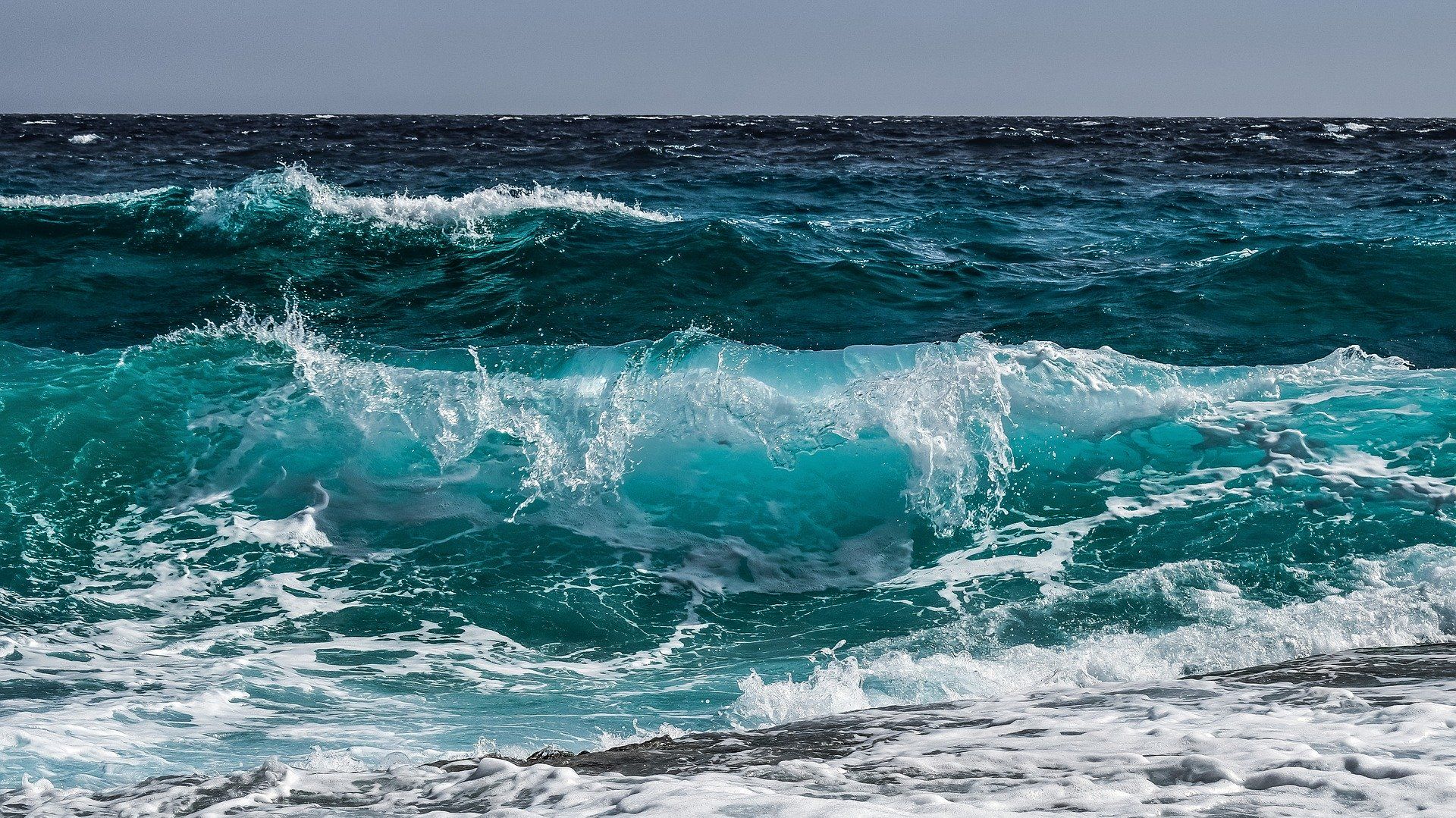 Oleaje en el mar provocado por el viento. Los trópicos se expanden por la alteración humana de los océanos / Foto: Dimitris Vetsikas - Pixabay 