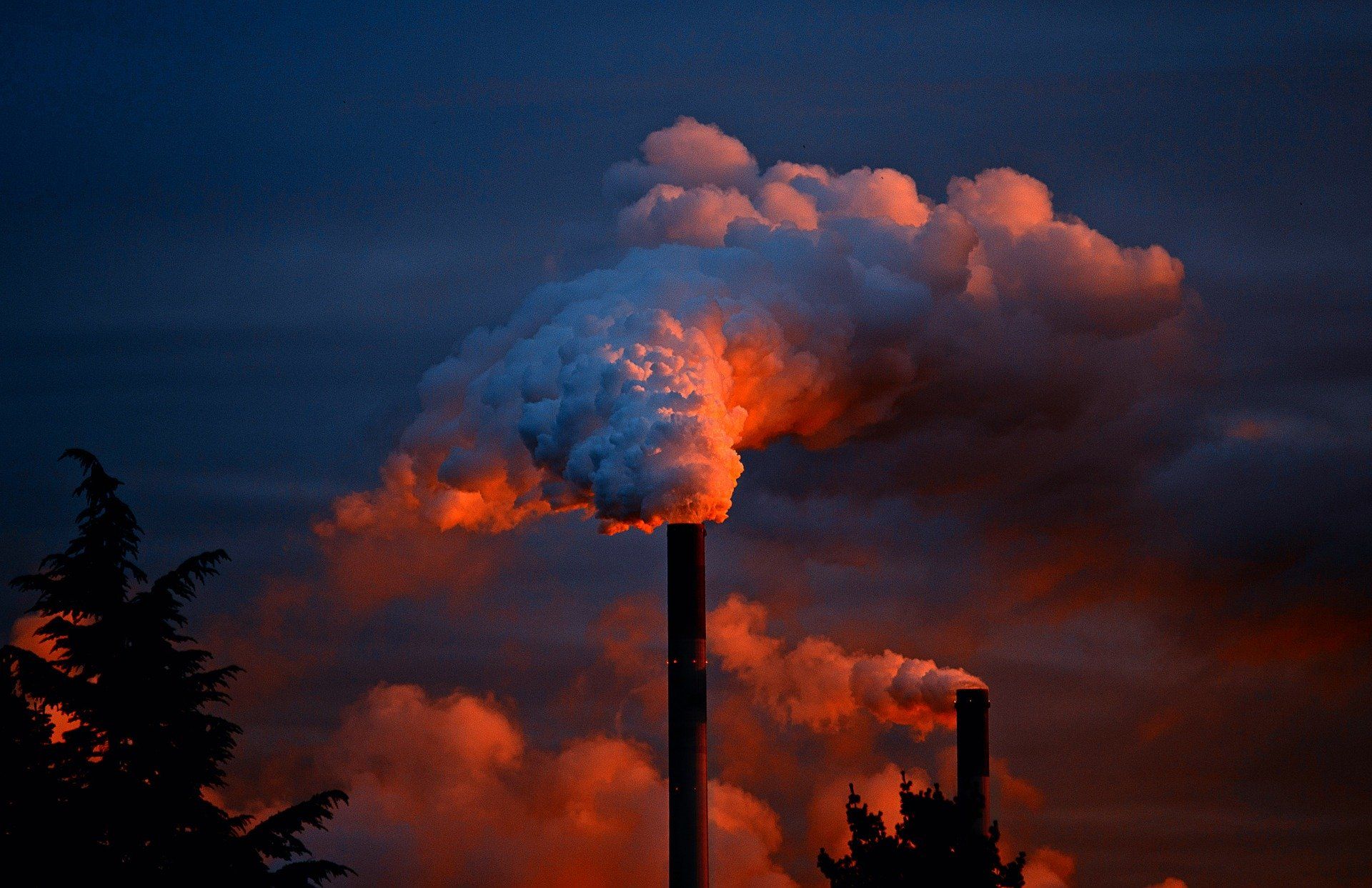 Emisiones a la atmósfera / Foto: Juergen PM - Pixabay