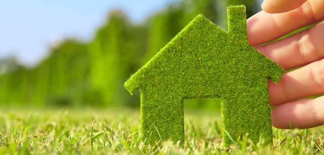 Las viviendas ecológicas emplean con eficiencia los recursos energéticos y naturales básicos. / Fotolia: Ponsulak