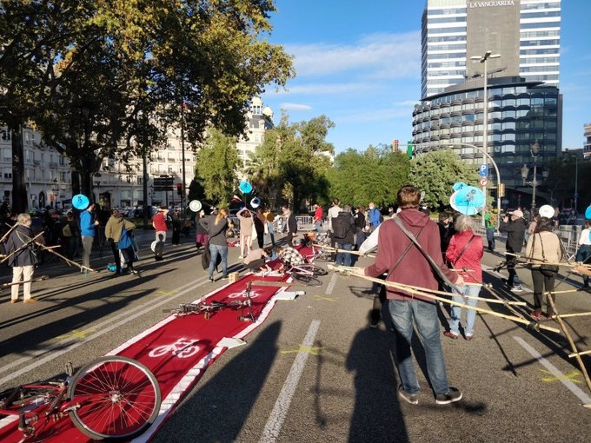 Manifestación en la avenida Diagonal de Barcelona para pedir medidas que reduzcan el tráfico y la contaminación en la ciudad / Foto: EP