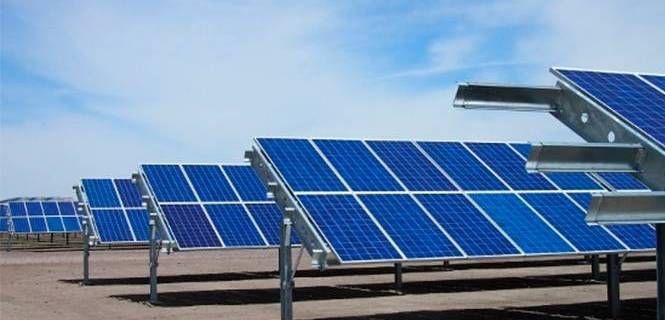 Planta fotovoltaica de 26 megavatios integrada en la central geotérmica de Stillwater. / Foto: http://www.enelgreenpower.com