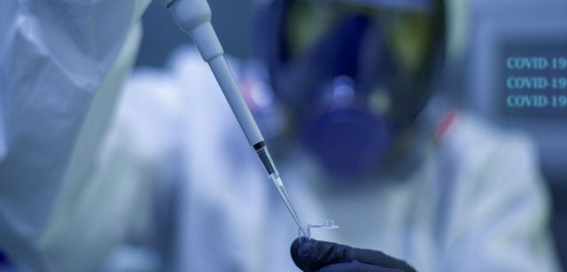 Ensayo e investigación de una vacuna en laboratorio / Foto: Fernando Zhiminaicela - Pixabay Ensayo e investigación de una vacuna en laboratorio / Foto: Fernando Zhiminaicela - Pixabay