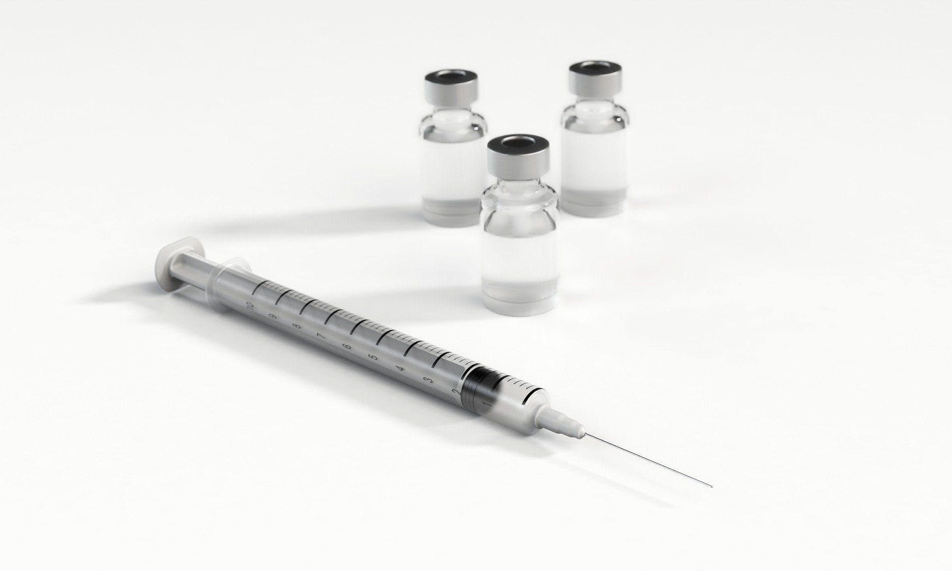 55% de las españolas y españoles esperará a conocer los efectos de las vacunas antes de vacunarse / Foto: Arek Socha - Pixabay