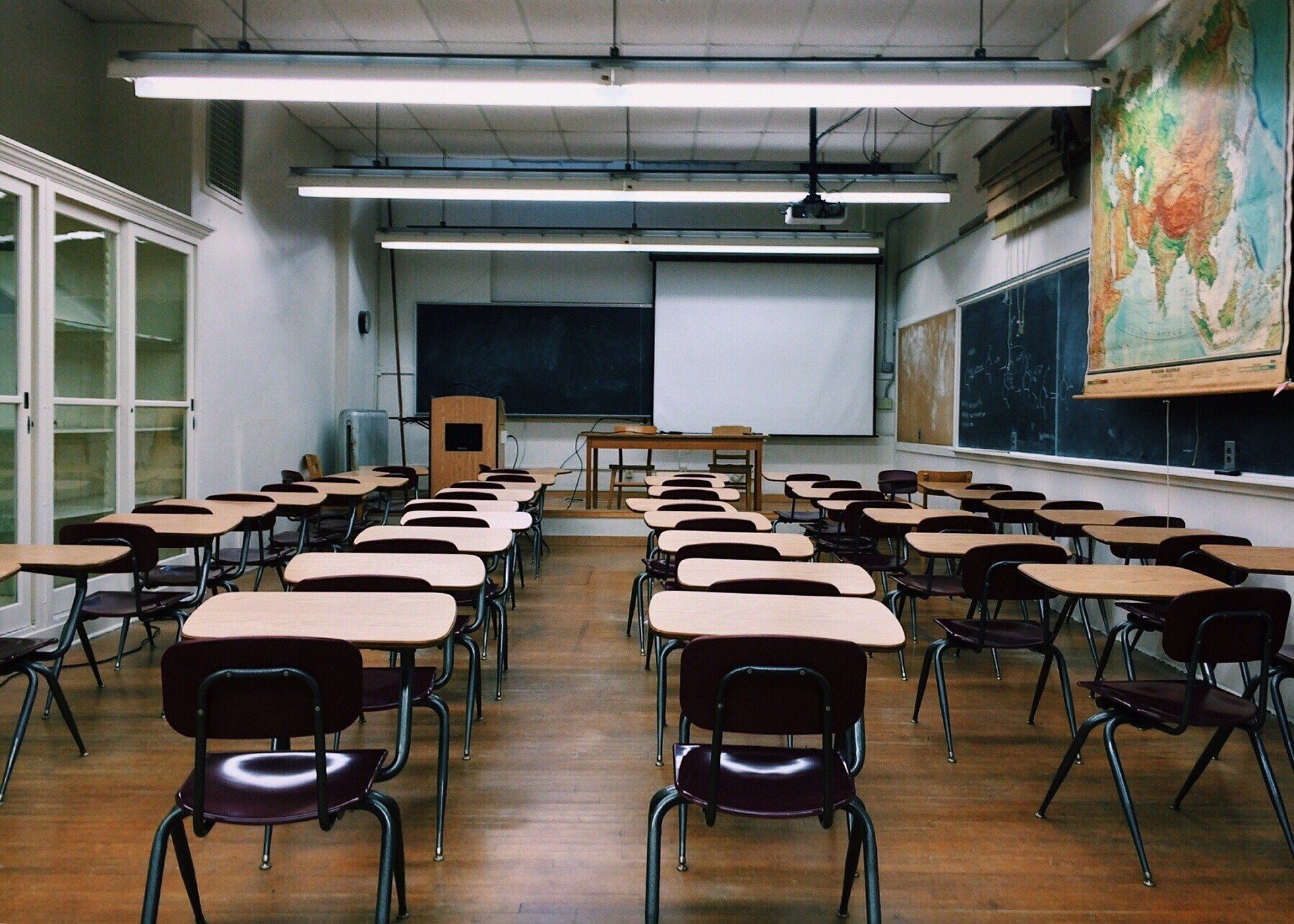 La UNESCO propone ampliar la definición del derecho a la educación por el elevado abandono escolar / Foto: Pixabay