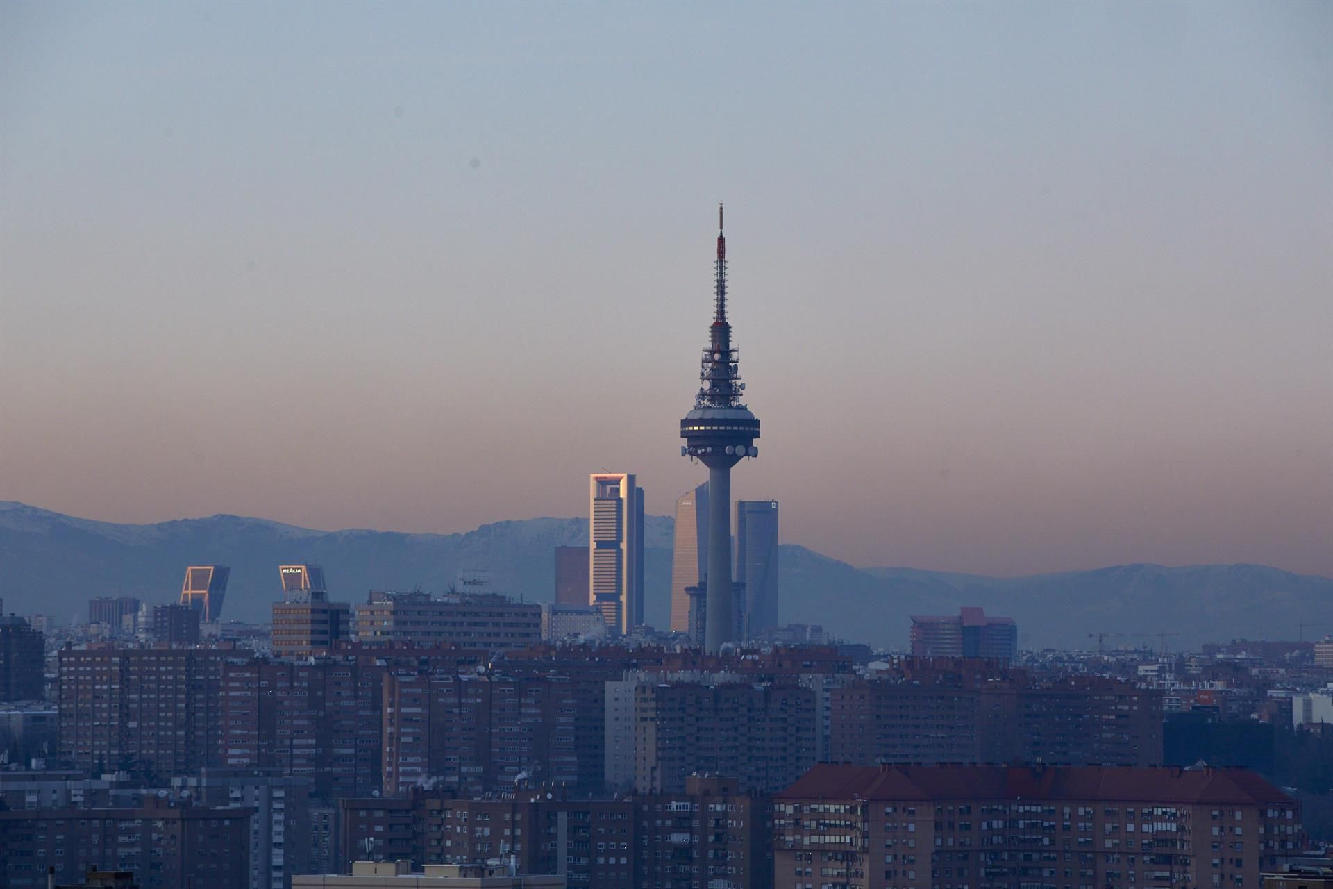 Contaminación sobre la ciudad de Madrid, a 18 de enero de 2021/ Foto: EP