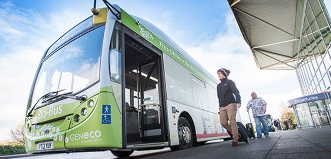 Una línea de autobuses inglesa funciona con el carburante biológico desde 2015  / Foto: GENeco