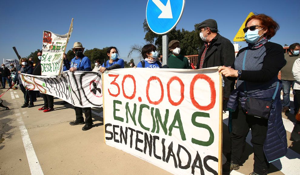 Concentración de protesta ante de las oficinas de Berkeley Minera España S.L. / Foto: Plataforma Stop Uranio