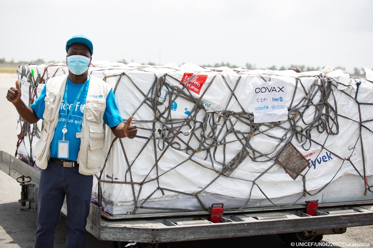 Costa de Marfil recibe las primeras vacunas contra la COVID-19 bajo el mecanismo COVAX / Foto: UNICEF