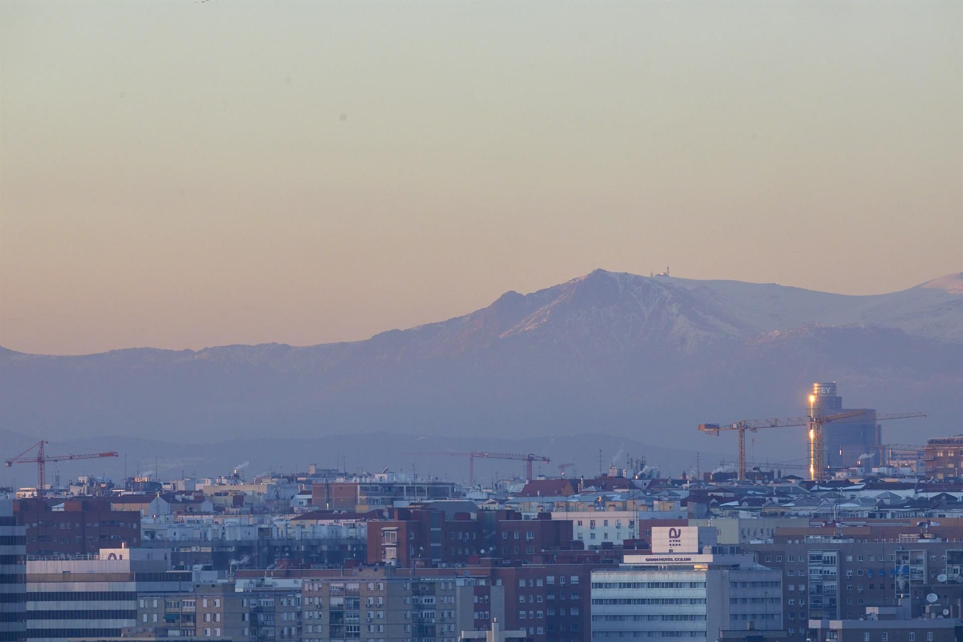 Contaminación por emisiones sobre la ciudad de Madrid a 18 de enero de 2021 / Foto: EP