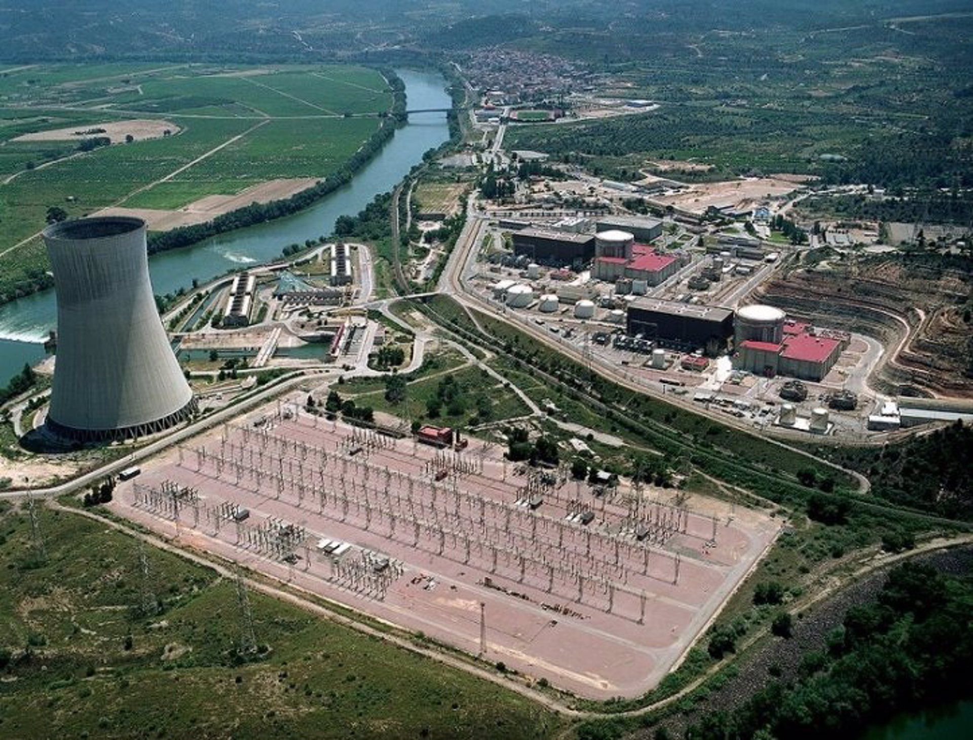 Vista aérea de la nuclear de Ascó I en Tarragona, Catalunya / Foto: EP