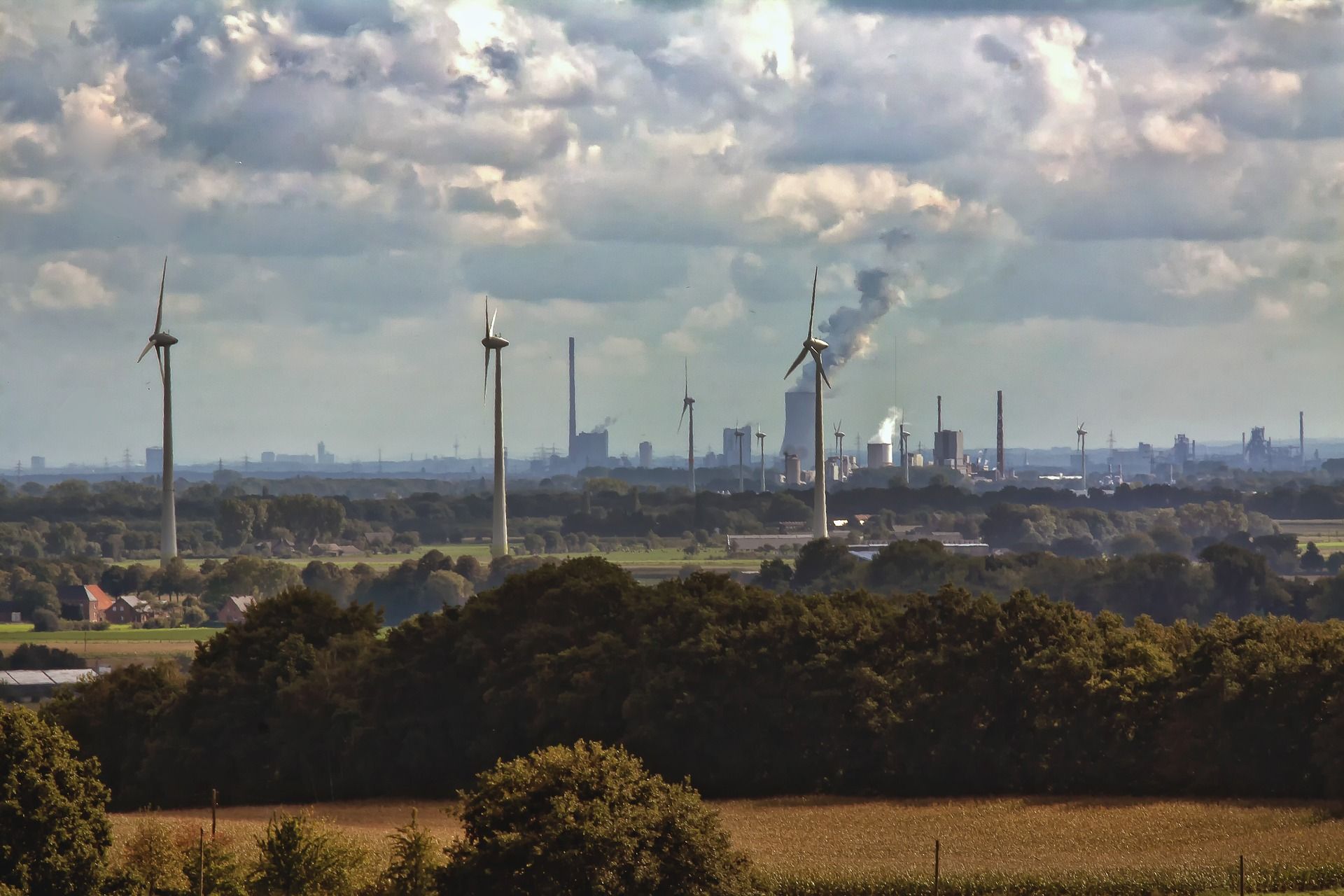Emanación de gases de efecto invernadero que provocan el cambio climático en Moers, Duisburg (Alemania) / Foto: Pixabay