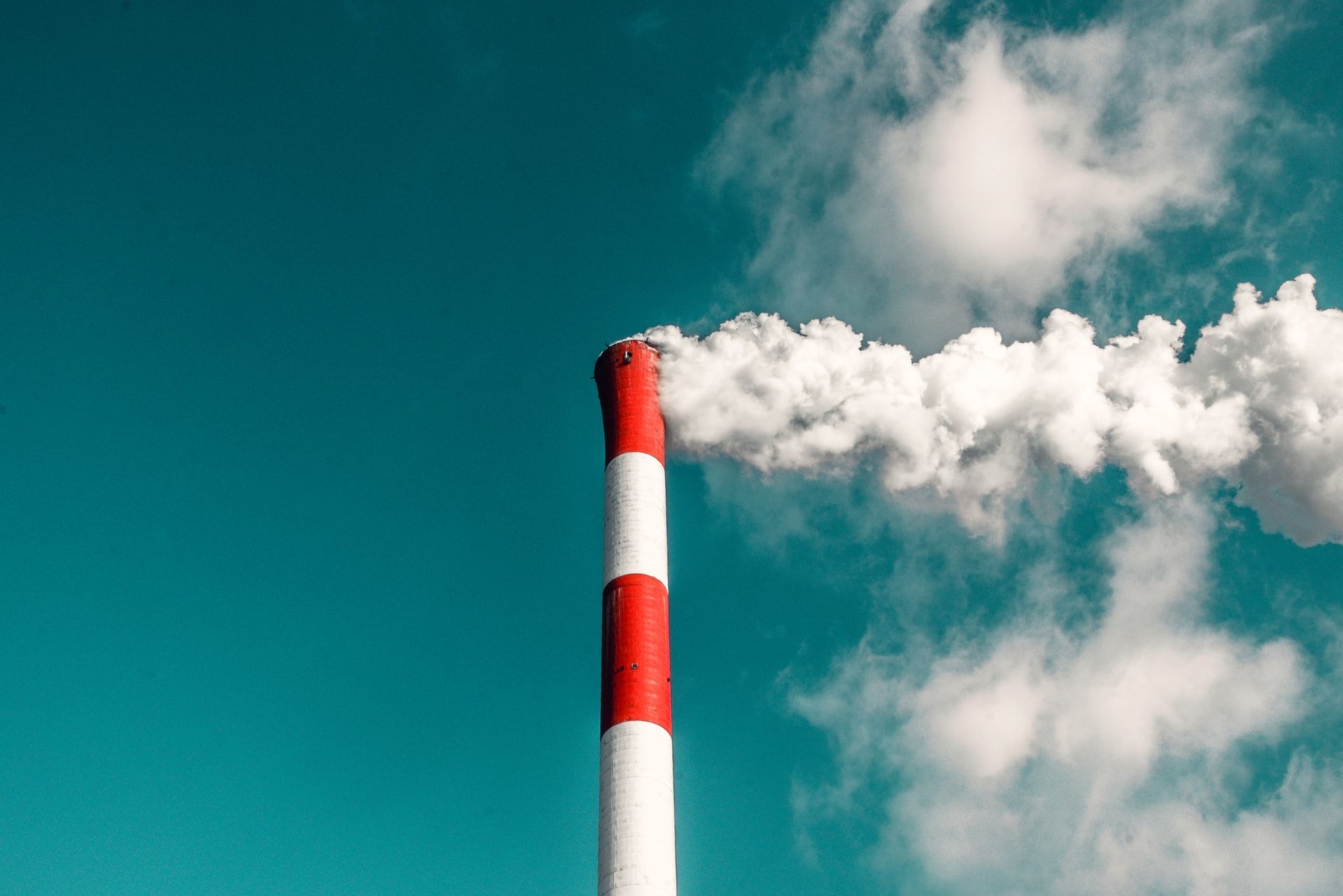 Reino Unido quiere reducir las emisiones de gases contaminantes un 78% / Foto: Pixabay
