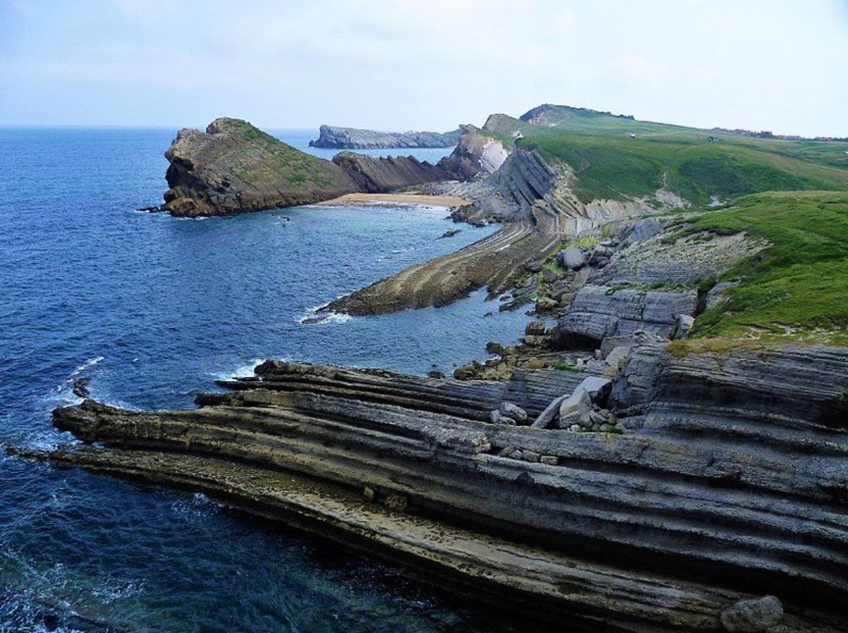 Parque Natural de las Dunas de Liencres y Costa Quebrada en Cantabria / Foto: Wikipedia
