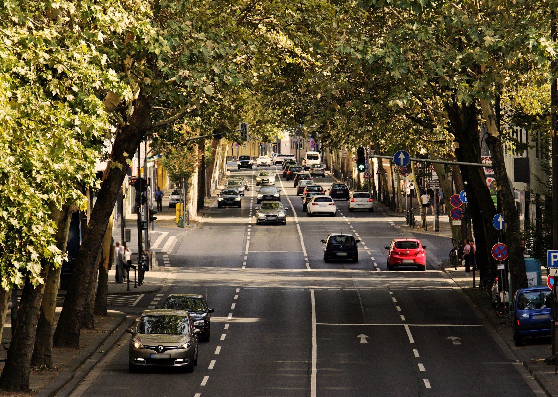 El transporte en España, el sector con mayor peso en las emisiones de gases de efecto invernadero. Fiscalidad sobre carburantes / Foto: Pixabay