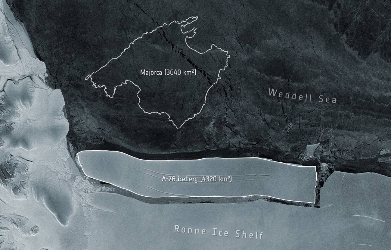 Iceberg A-76 desprendido de la plataforma de hielo de Ronne, con la isla de Mallorca dibujada al lado como referencia / Imagen: ESA