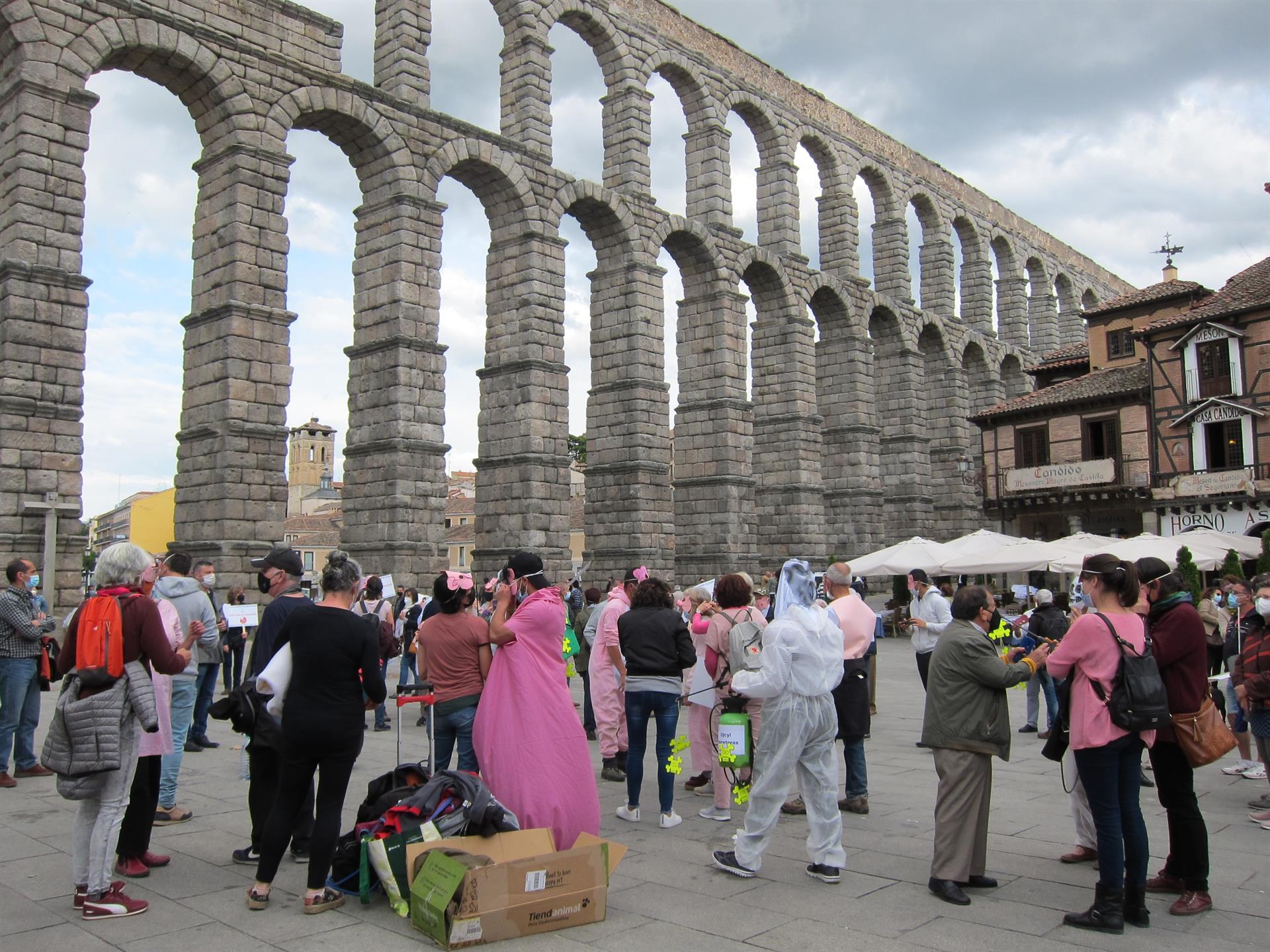 Concentración contra las macrogranjas en Segovia / Foto: EP
