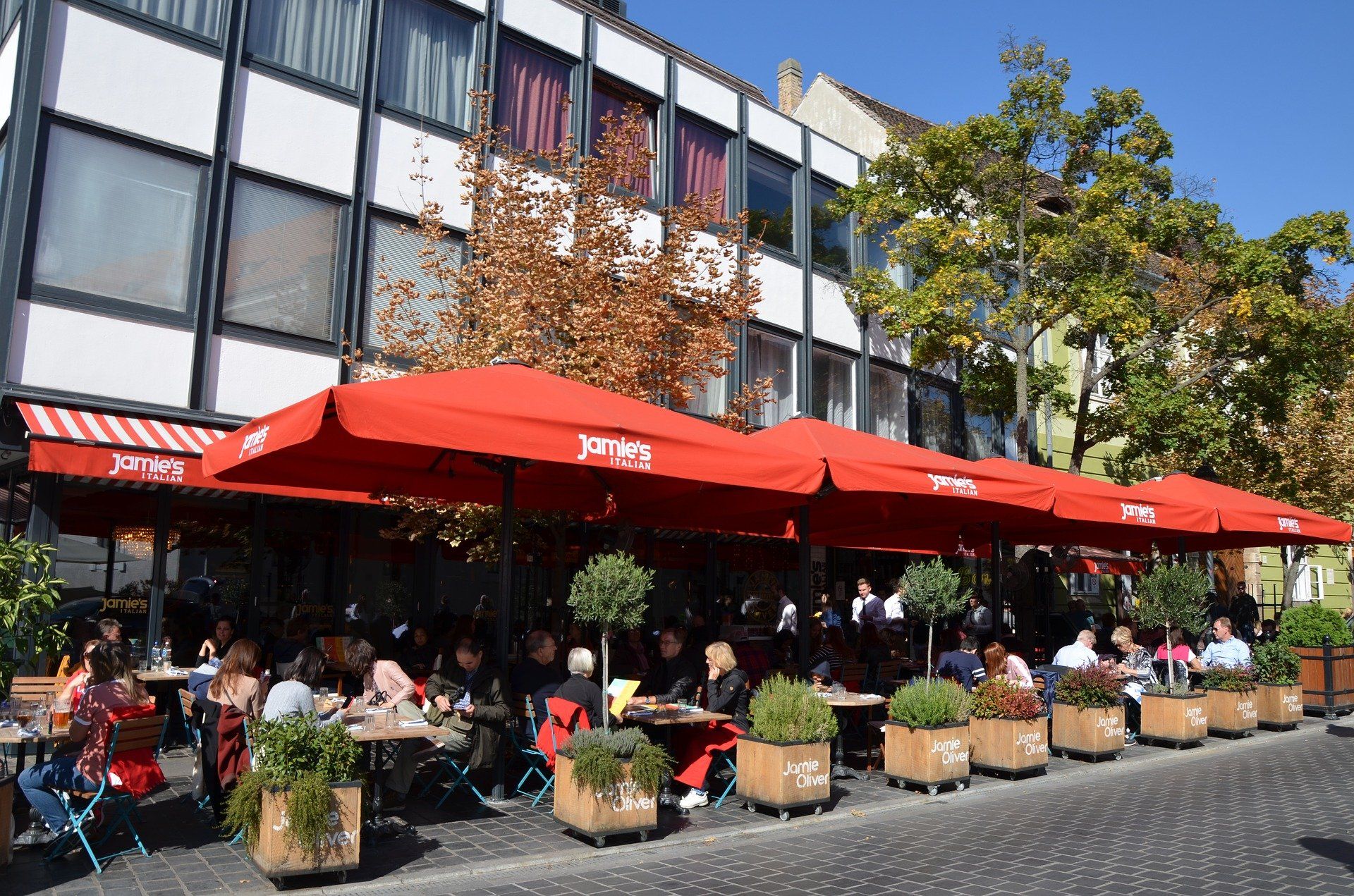 Las terraza de hostelería presentan altos niveles de nicotina ambiental / Foto: Pixabay