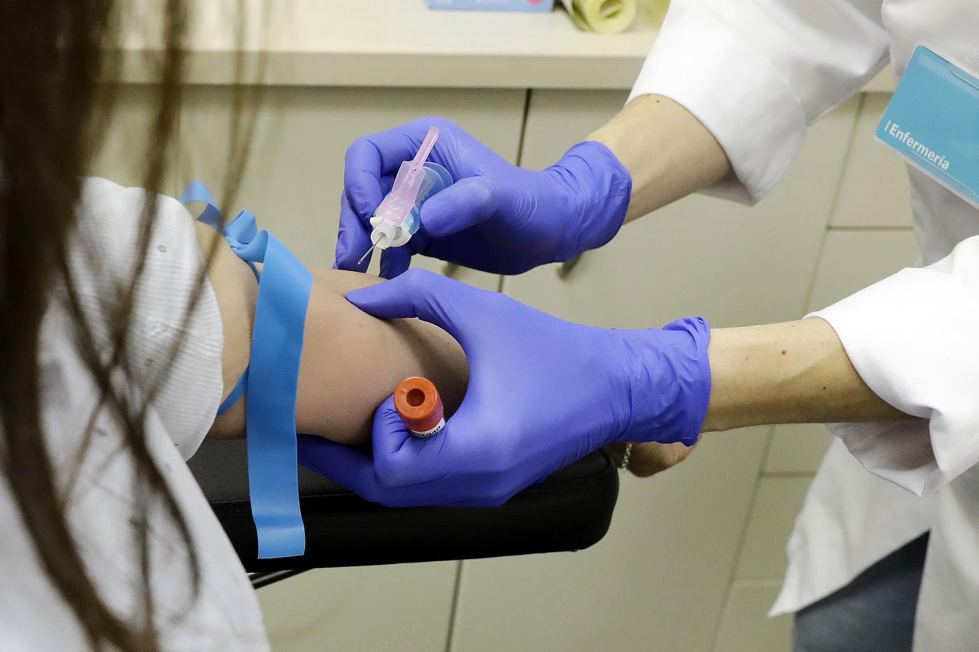 Extracción de sangre para test serológico / Foto: EP