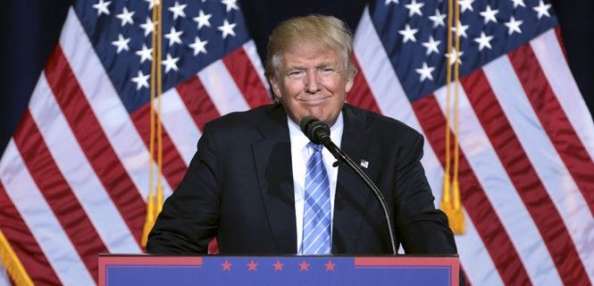 El entonces candidato, Donald Trump, en Phoenix (Arizona) durante un acto de su campaña electoral / Foto: Gage Skidmore