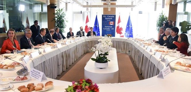 La UE y Canadá firmaron el CETA el pasado 30 de octubre / Foto:  Jennifer Jacquemart - European Union