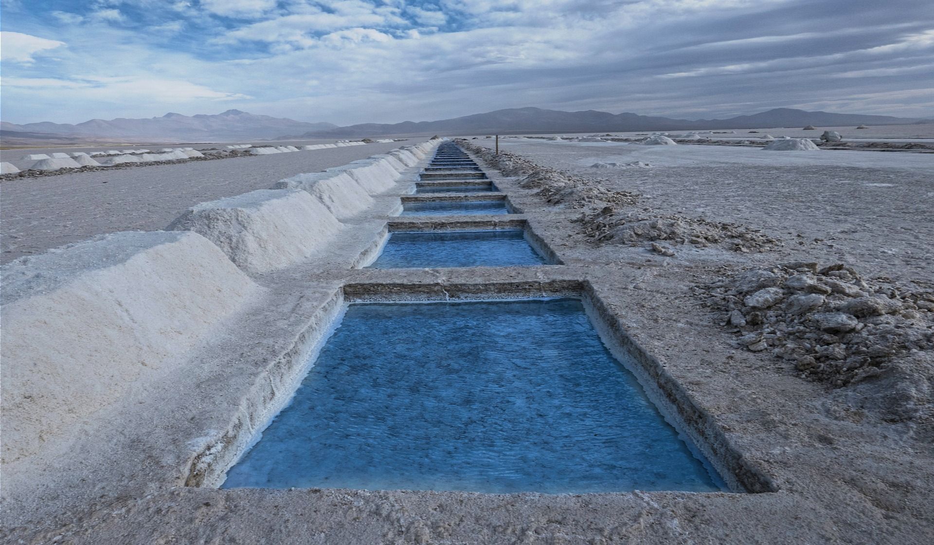 Salinas Grandes, en Jujuy, Argentina, zona de extracción de litio para baterías.  Pactos verdes / Foto: Wikipedia